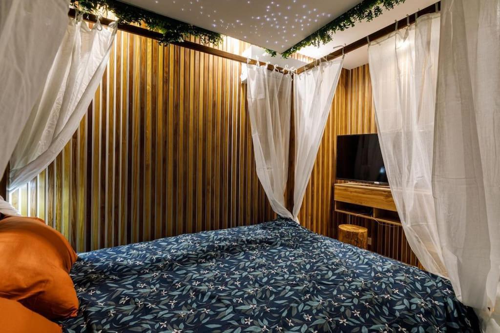 Proche Paris - Style Bali 350 M Gare Mantes Apartment Ngoại thất bức ảnh