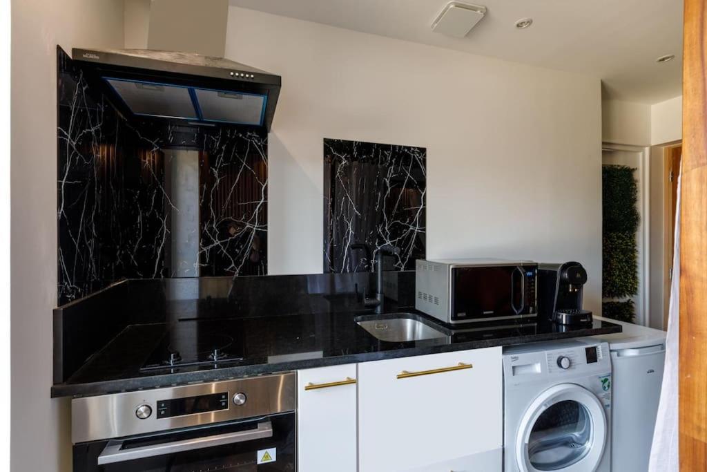 Proche Paris - Style Bali 350 M Gare Mantes Apartment Ngoại thất bức ảnh